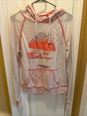 Roxy Pink Graphic Pullover Hoodie with Sunset Motif